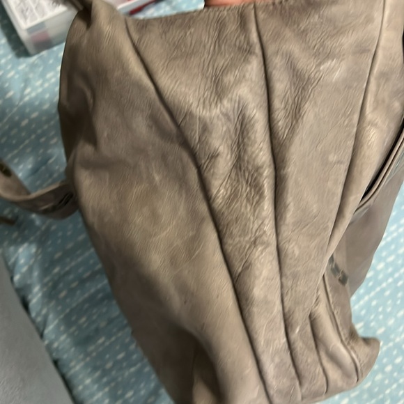 Lucky Brand Large Leather Shoulder Bag - Picture 3 of 15